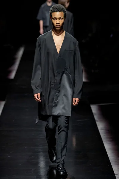 Look 13